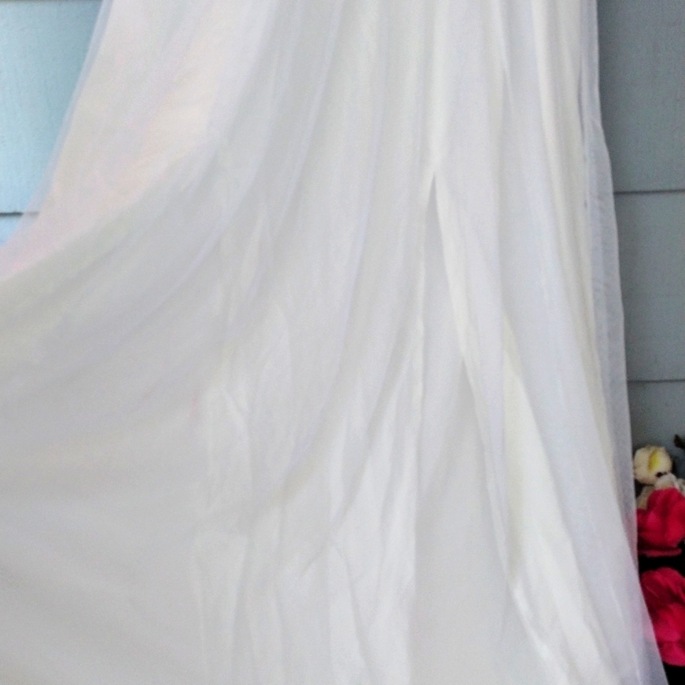 White Dress for Greek Goddess or Dead Bride - Picture 2 of 7